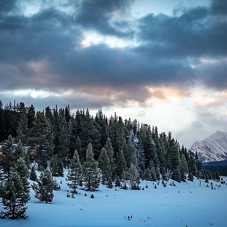 Mount Engadine Lodge Kananaskis ภายนอก รูปภาพ