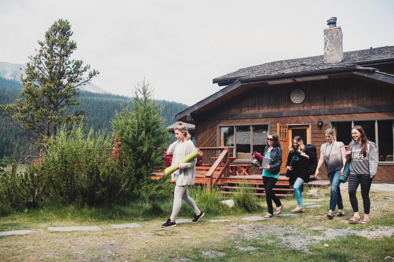 Mount Engadine Lodge Kananaskis ภายนอก รูปภาพ