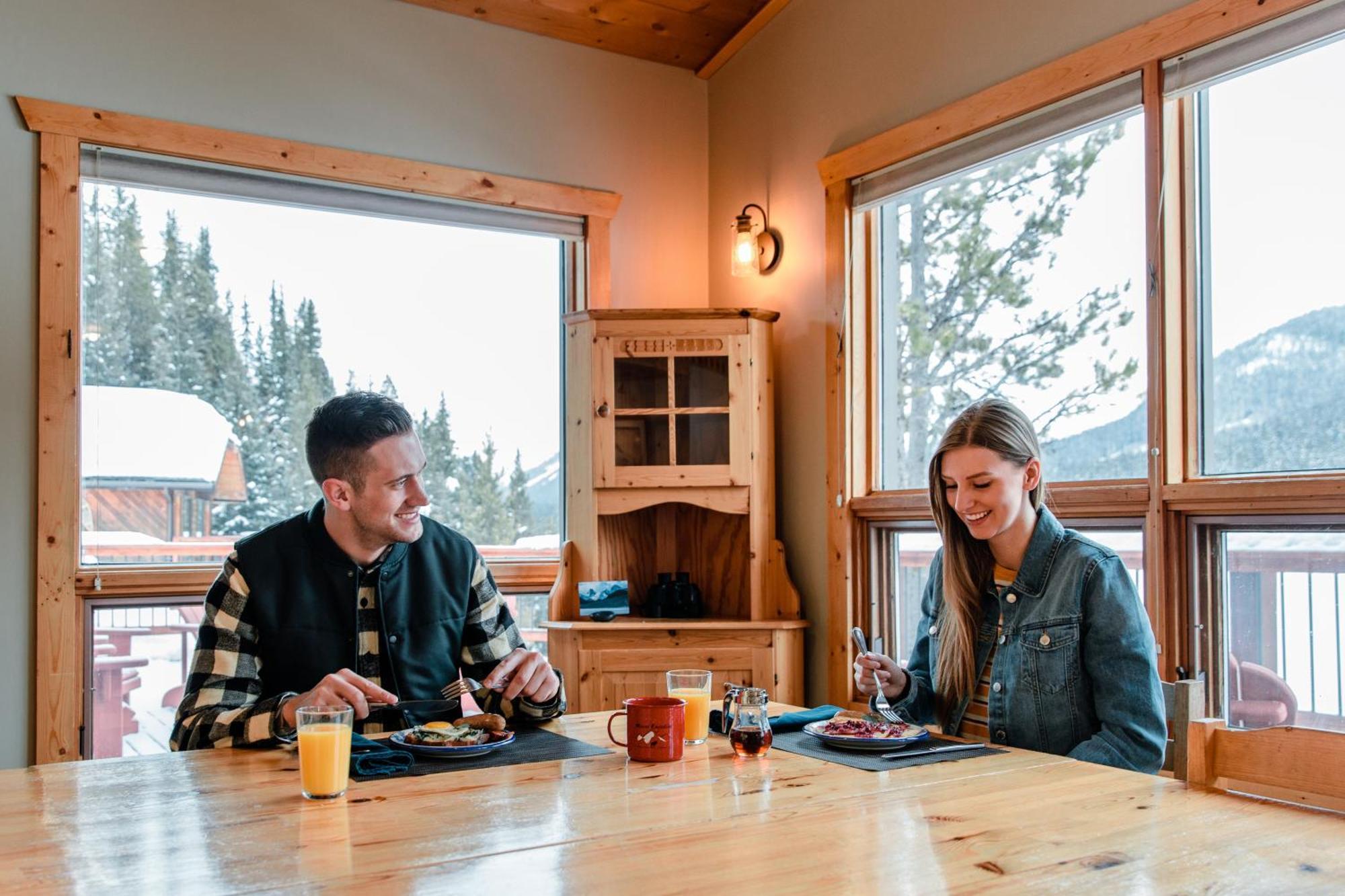 Mount Engadine Lodge Kananaskis ภายนอก รูปภาพ